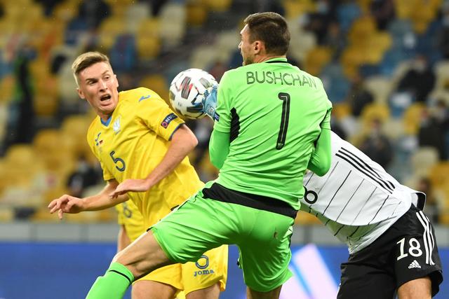 首钢三分球22投仅1中 解立彬：整个联赛都罕见